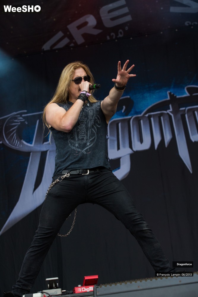 14/35 photos du spectacle DragonForce