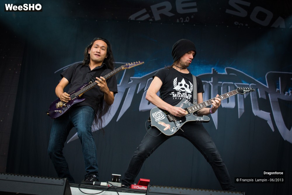 22/35 photos du spectacle DragonForce