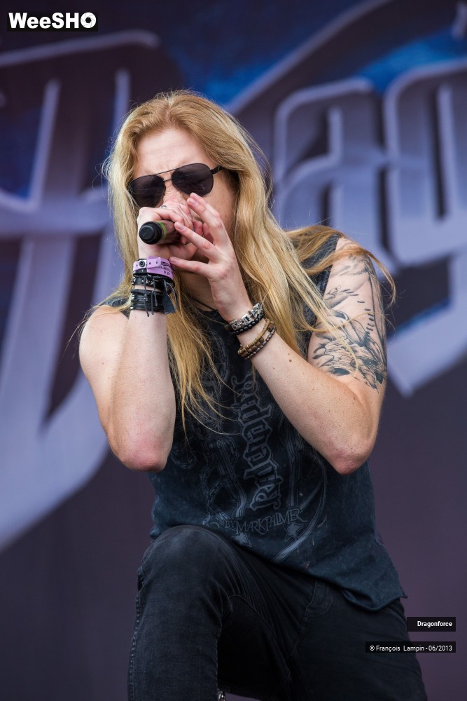 23/35 photos du spectacle DragonForce