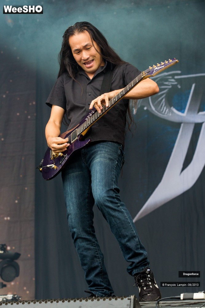 32/35 photos du spectacle DragonForce