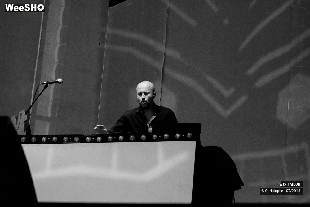 14/23 photos du spectacle Wax Tailor