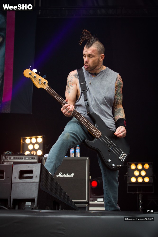 13/21 photos du spectacle Prong