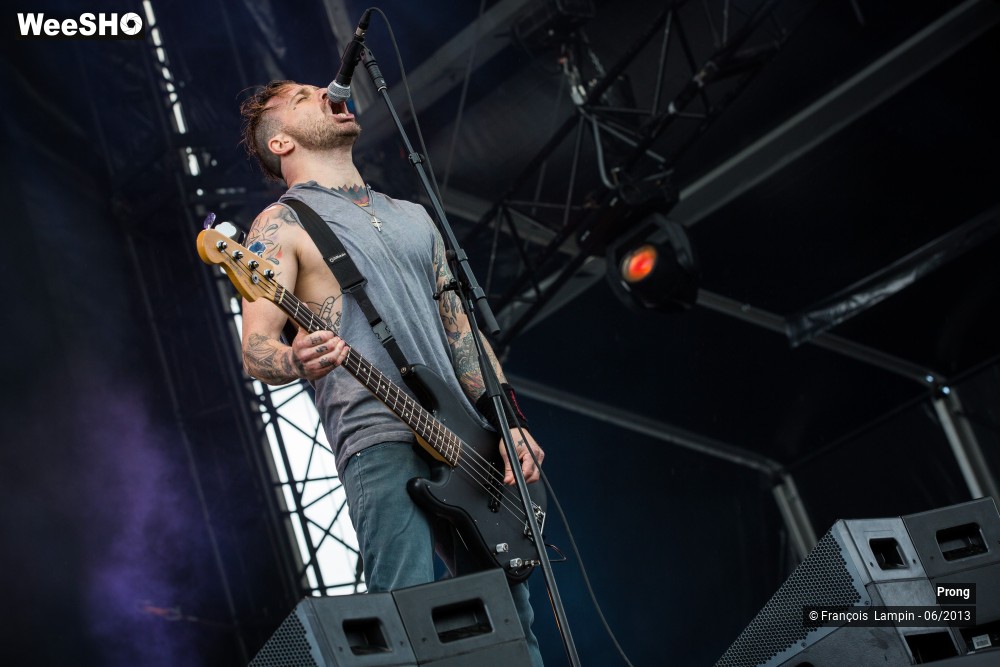 19/21 photos du spectacle Prong
