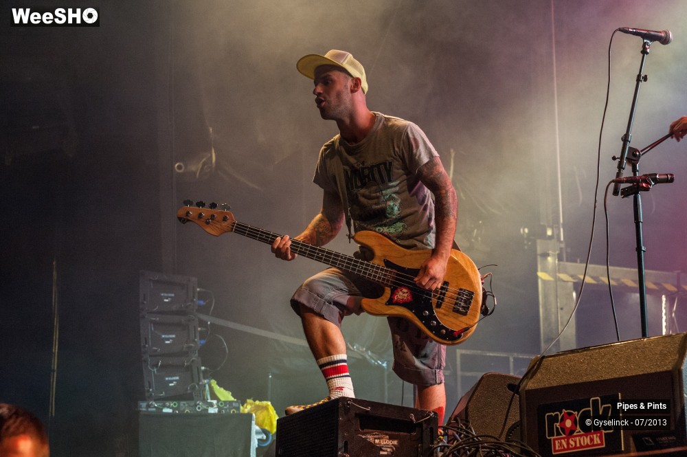 25/28 photos du spectacle Pipes & Pints