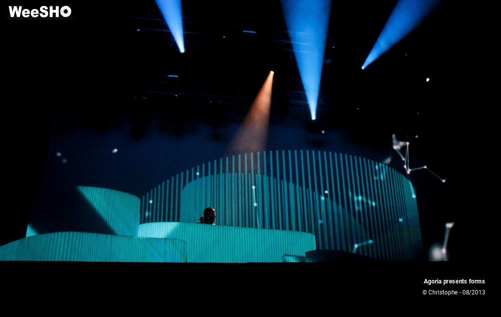 24/33 photos du spectacle Agoria presents forms