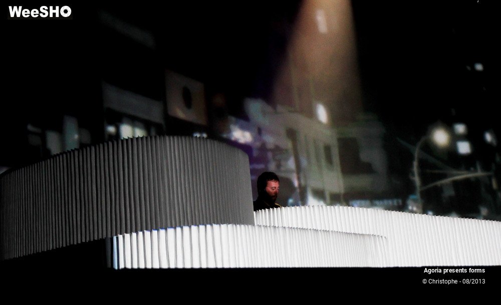 28/33 photos du spectacle Agoria presents forms
