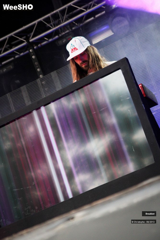 22/24 photos du spectacle Breakbot