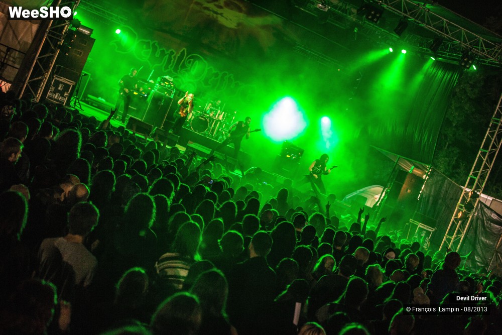 10/37 photos du spectacle DevilDriver