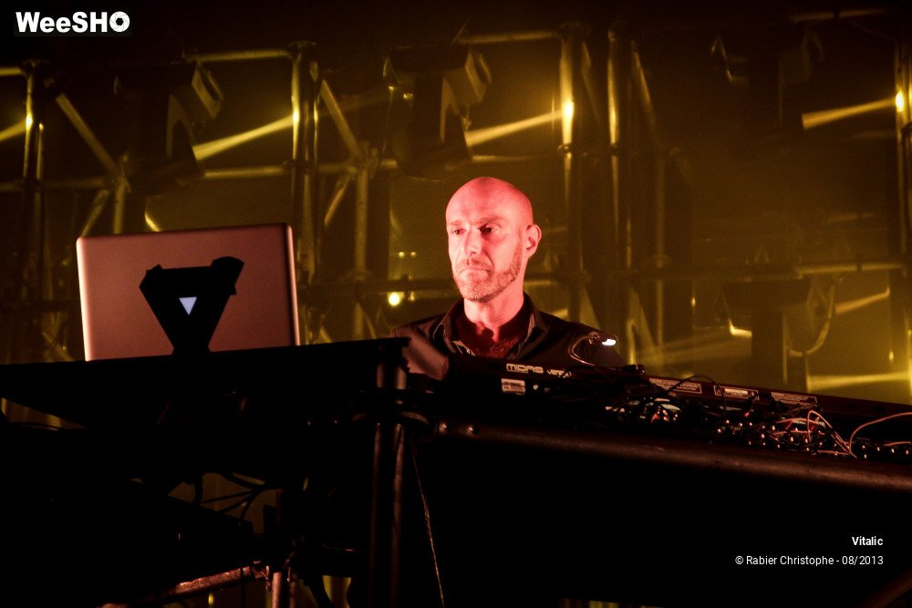 3/31 photos du spectacle Vitalic vtlzr