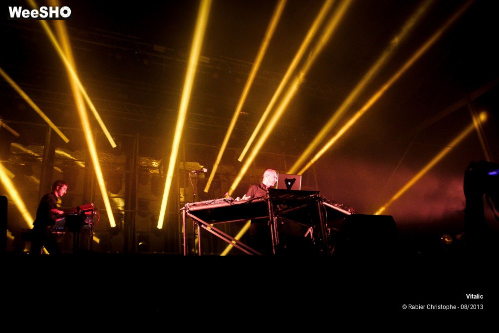9/31 photos du spectacle Vitalic vtlzr