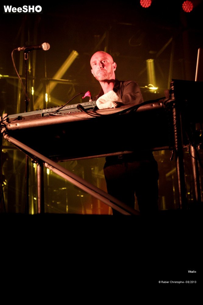 29/31 photos du spectacle Vitalic vtlzr