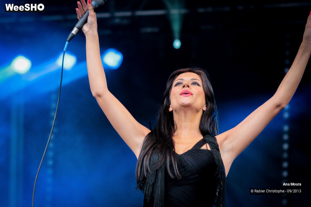8/39 photos du spectacle Ana Moura