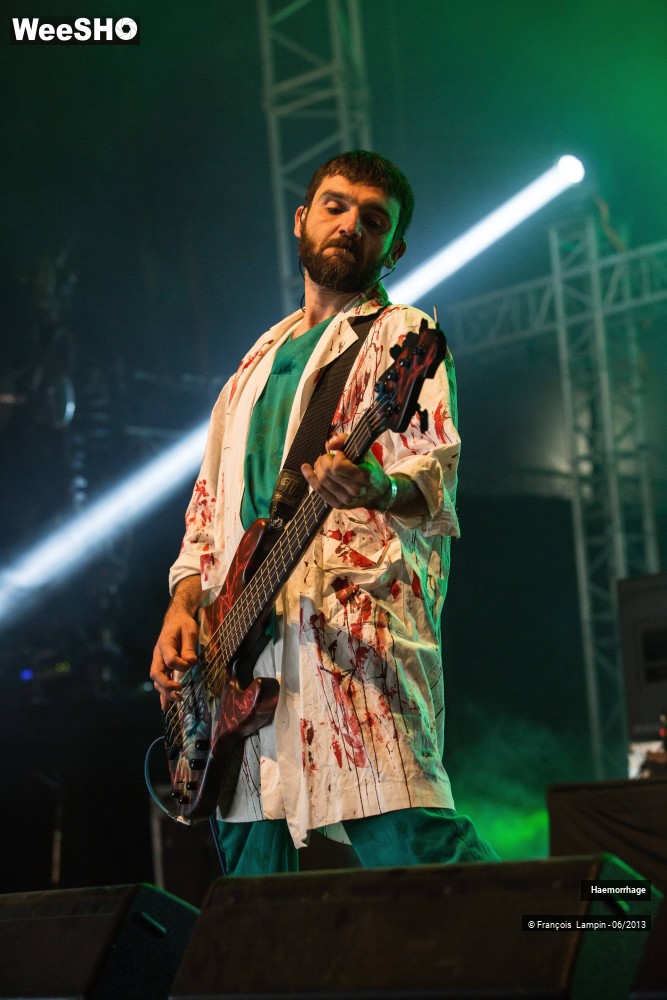 25/39 photos du spectacle Haemorrhage