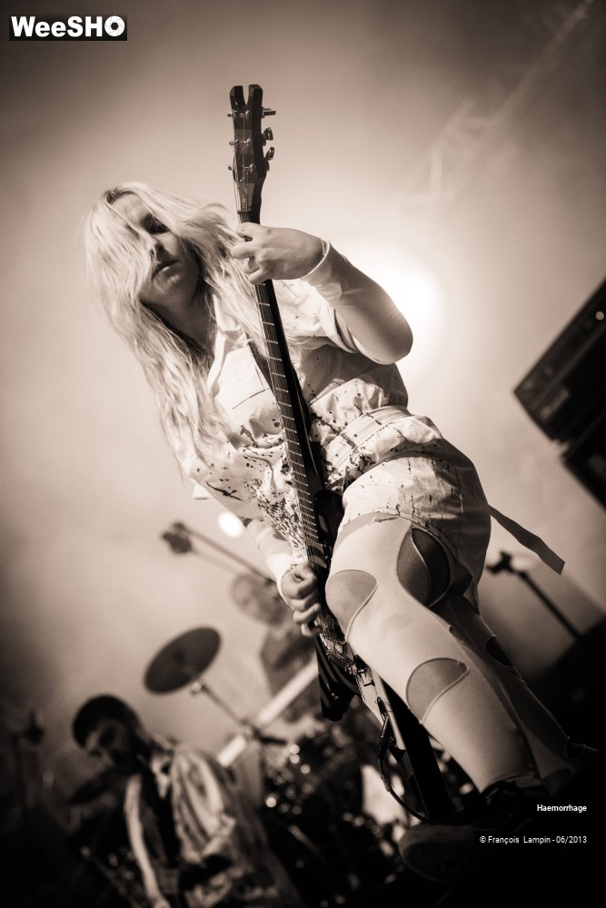 30/39 photos du spectacle Haemorrhage