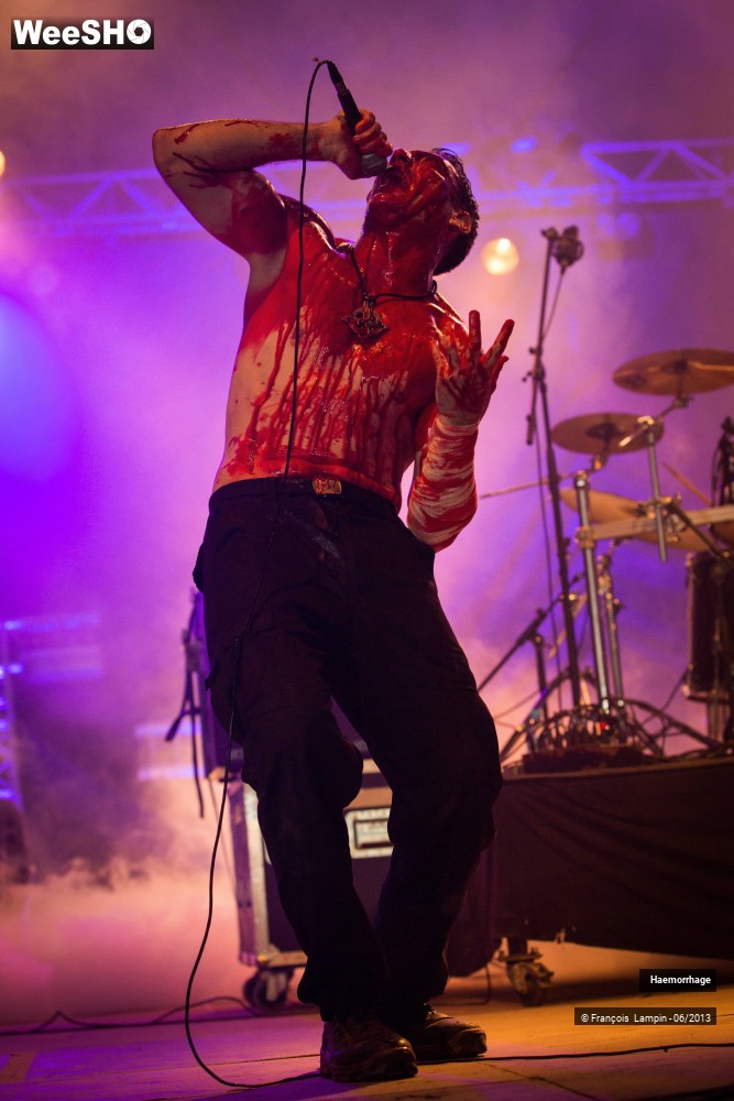 35/39 photos du spectacle Haemorrhage