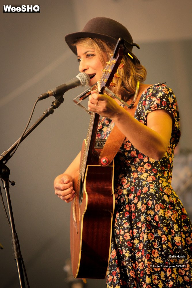 30/44 photos du spectacle Emilie Gassin