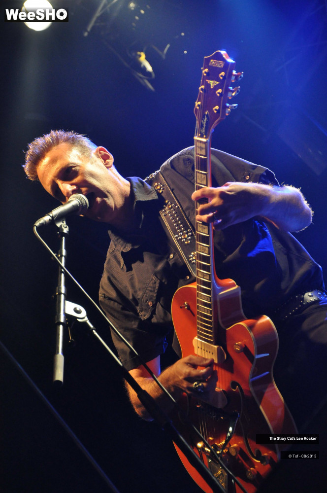 23/49 photos du spectacle The Stray Cat's Lee Rocker