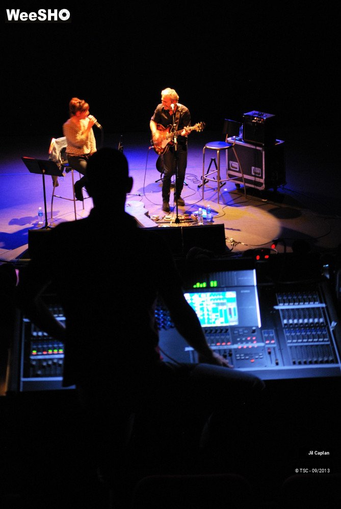 26/31 photos du spectacle Jil Caplan