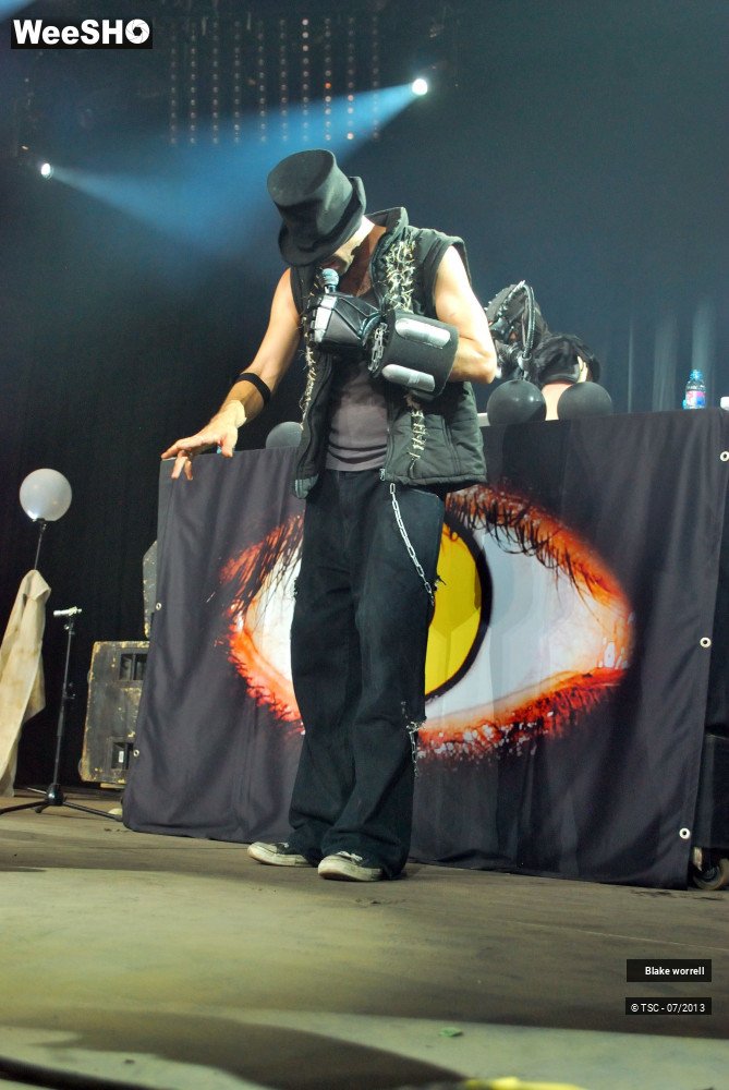 29/33 photos du spectacle Blake Worrell