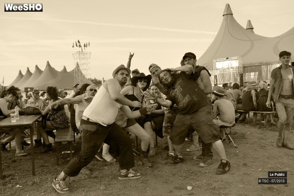 25/50 photos du spectacle Dour 2013 ambiance