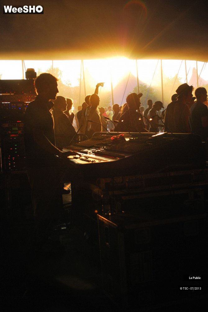 48/50 photos du spectacle Dour 2013 ambiance