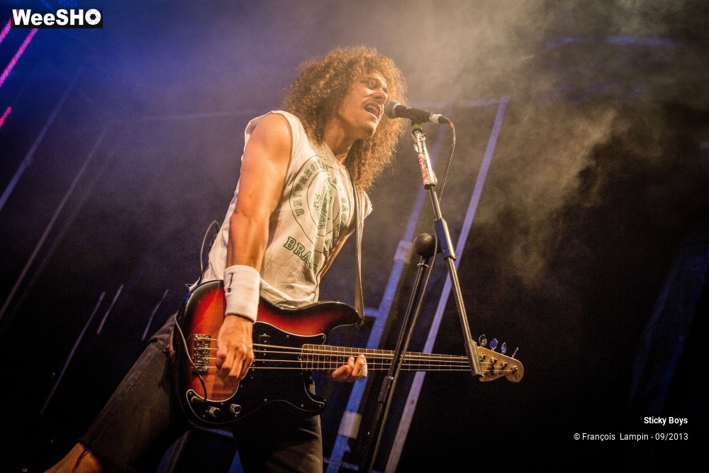15/27 photos du spectacle Sticky Boys