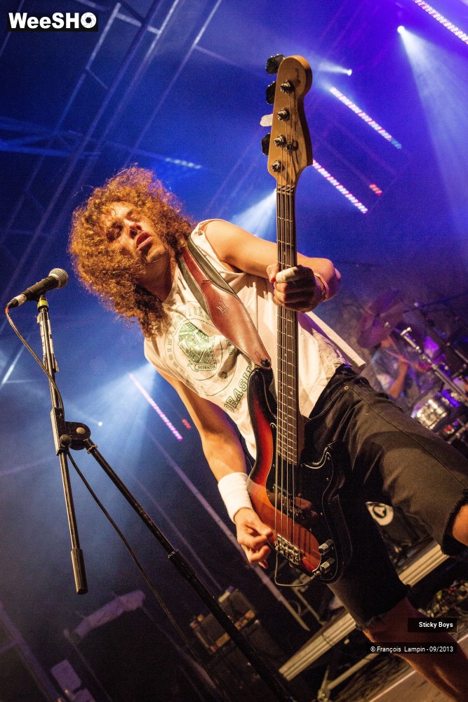 19/27 photos du spectacle Sticky Boys