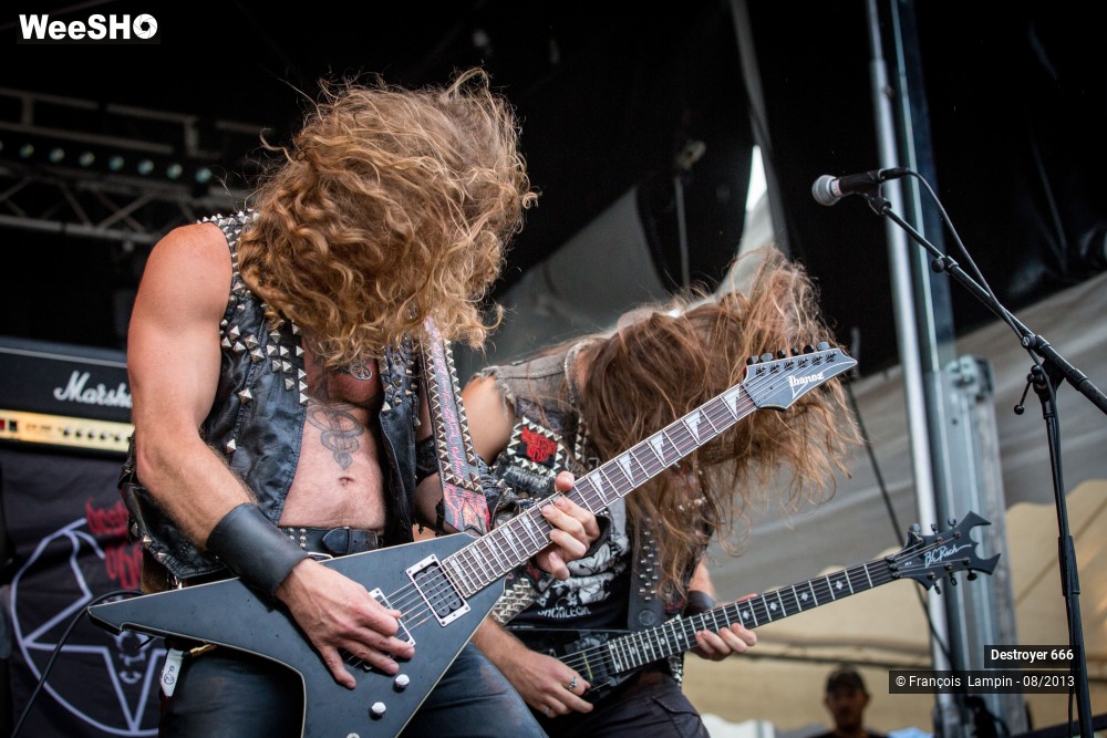 7/23 photos du spectacle Destroyer 666