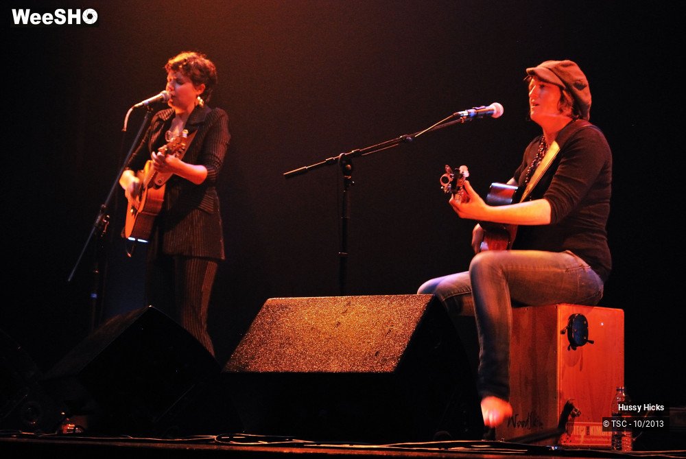 8/23 photos du spectacle Hussy Hicks 