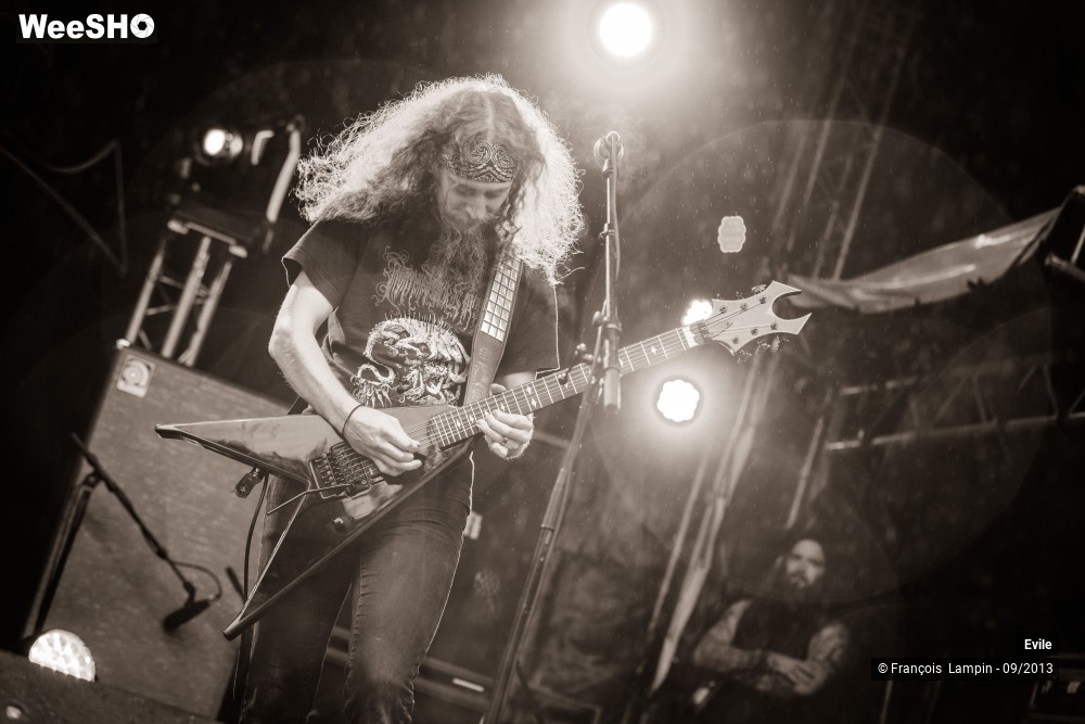 5/37 photos du spectacle Evile
