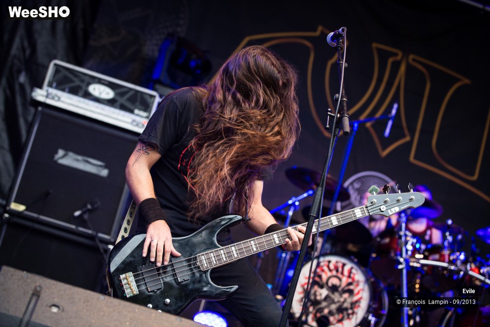 10/37 photos du spectacle Evile