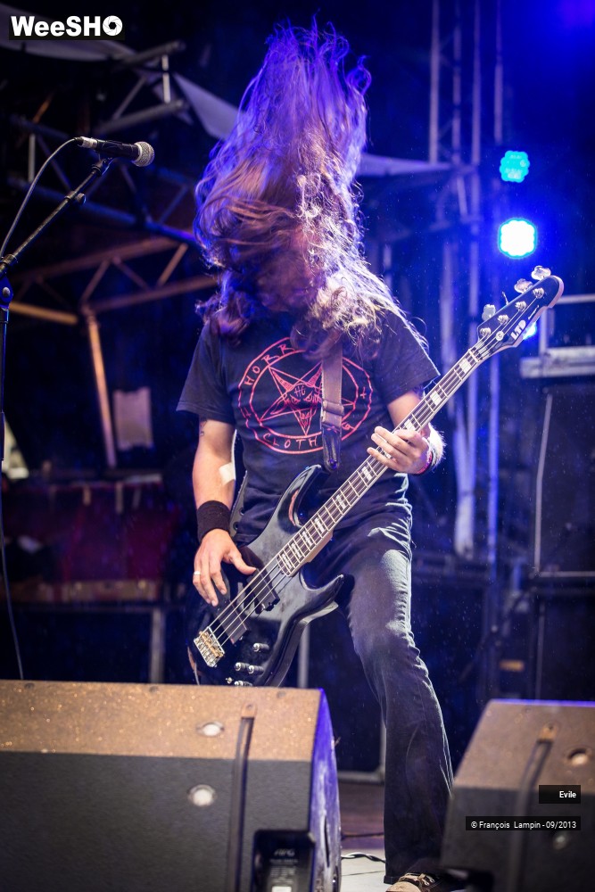 14/37 photos du spectacle Evile