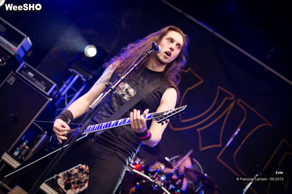 22/37 photos du spectacle Evile