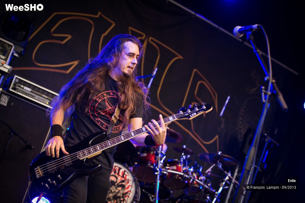 23/37 photos du spectacle Evile