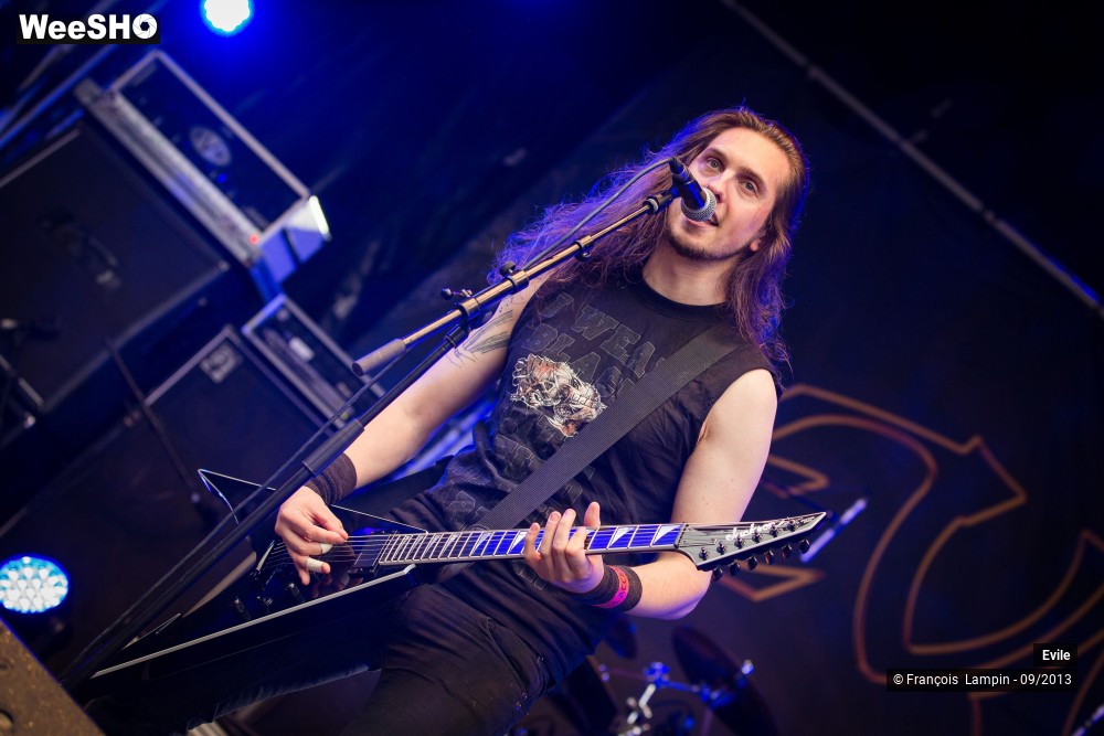 29/37 photos du spectacle Evile
