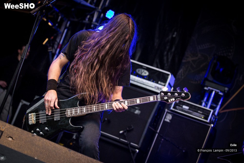 30/37 photos du spectacle Evile