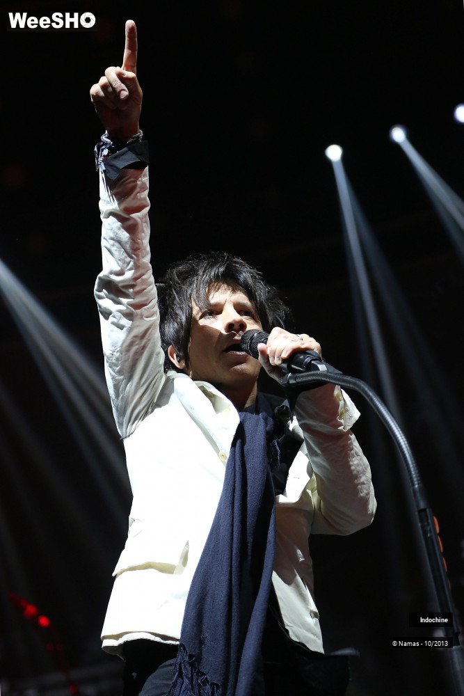 35/35 photos du spectacle Indochine