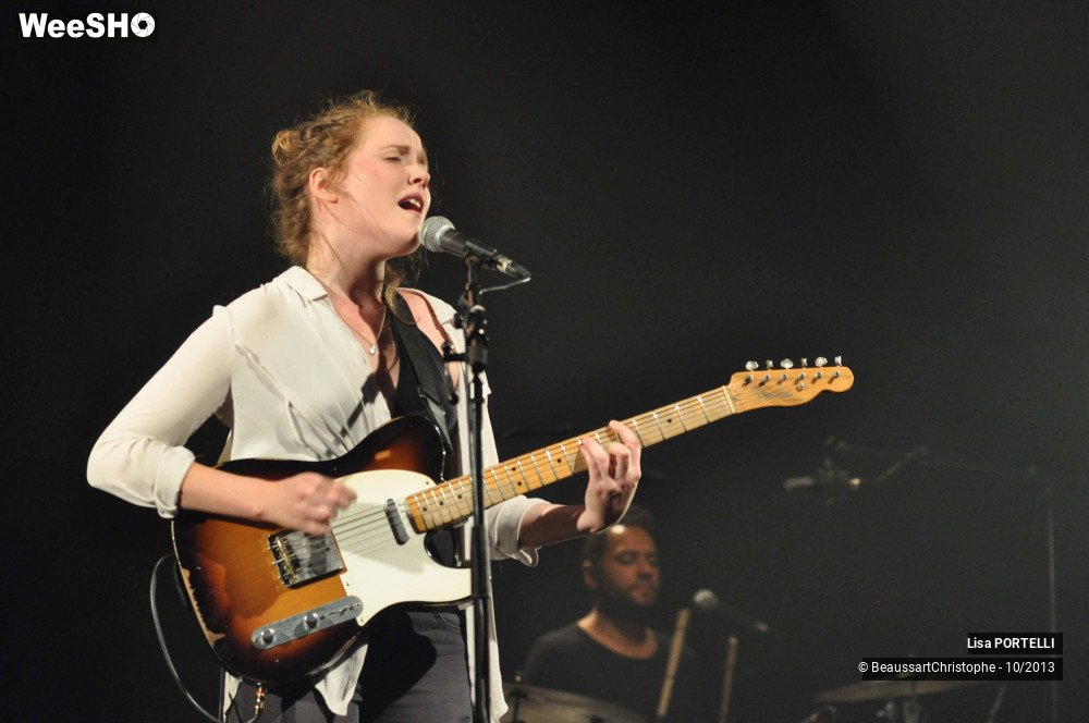 39/45 photos du spectacle Lisa Portelli