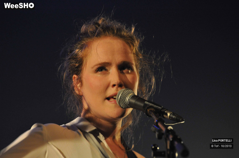 9/45 photos du spectacle Lisa Portelli