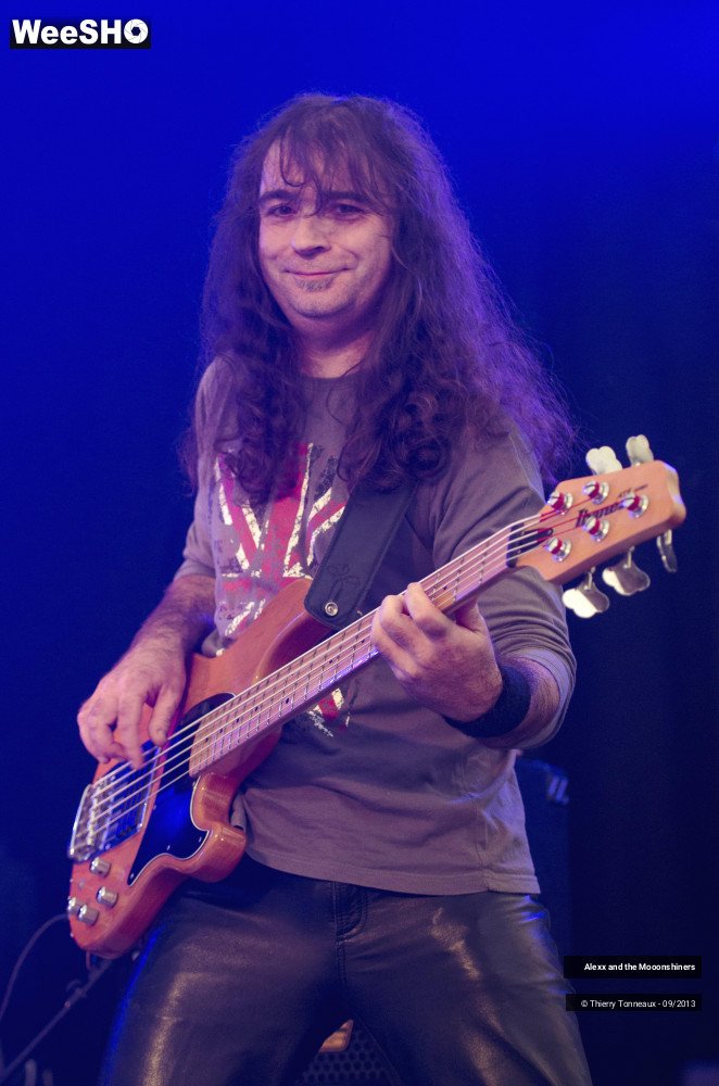 30/31 photos du spectacle Alexx and the Mooonshiners