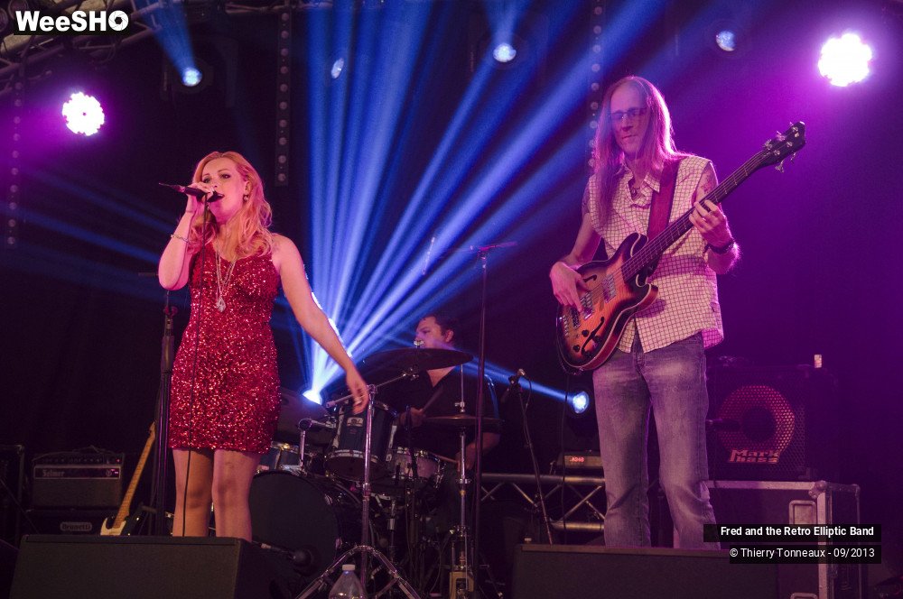 2/31 photos du spectacle Fred and the Retro Elliptic Band