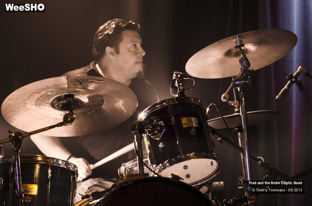 12/31 photos du spectacle Fred and the Retro Elliptic Band