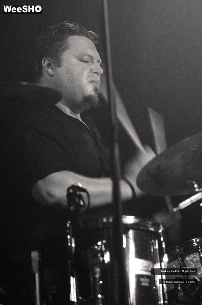 26/31 photos du spectacle Fred and the Retro Elliptic Band