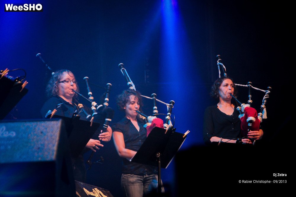10/44 photos du spectacle Zebra et les souffleuses
