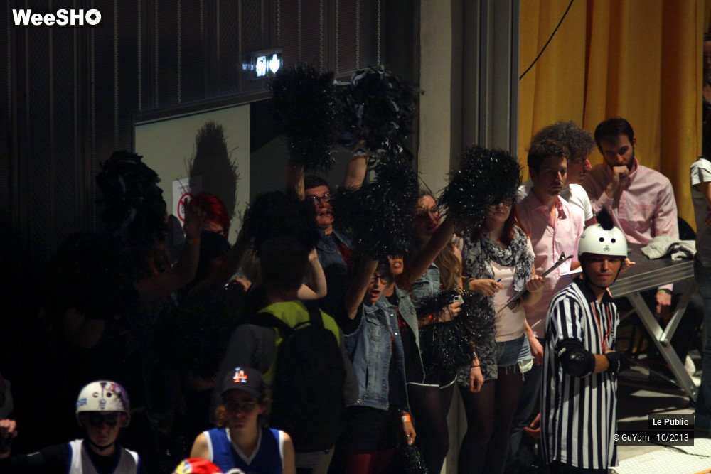 8/41 photos du spectacle Roller Derby Ambiance