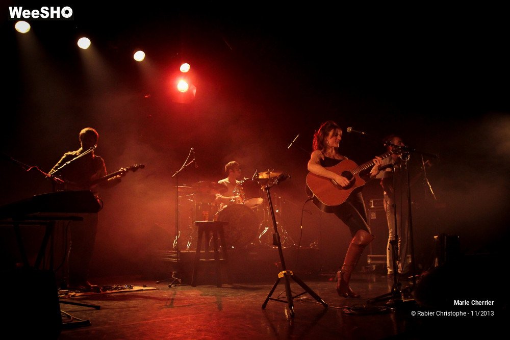 9/36 photos du spectacle Marie Cherrier