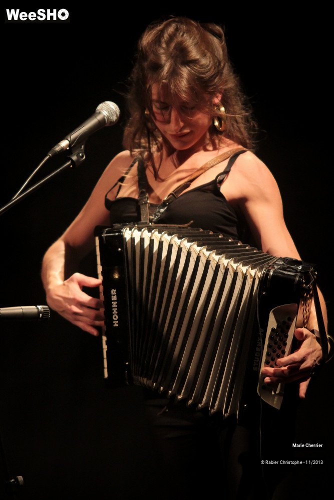 20/36 photos du spectacle Marie Cherrier
