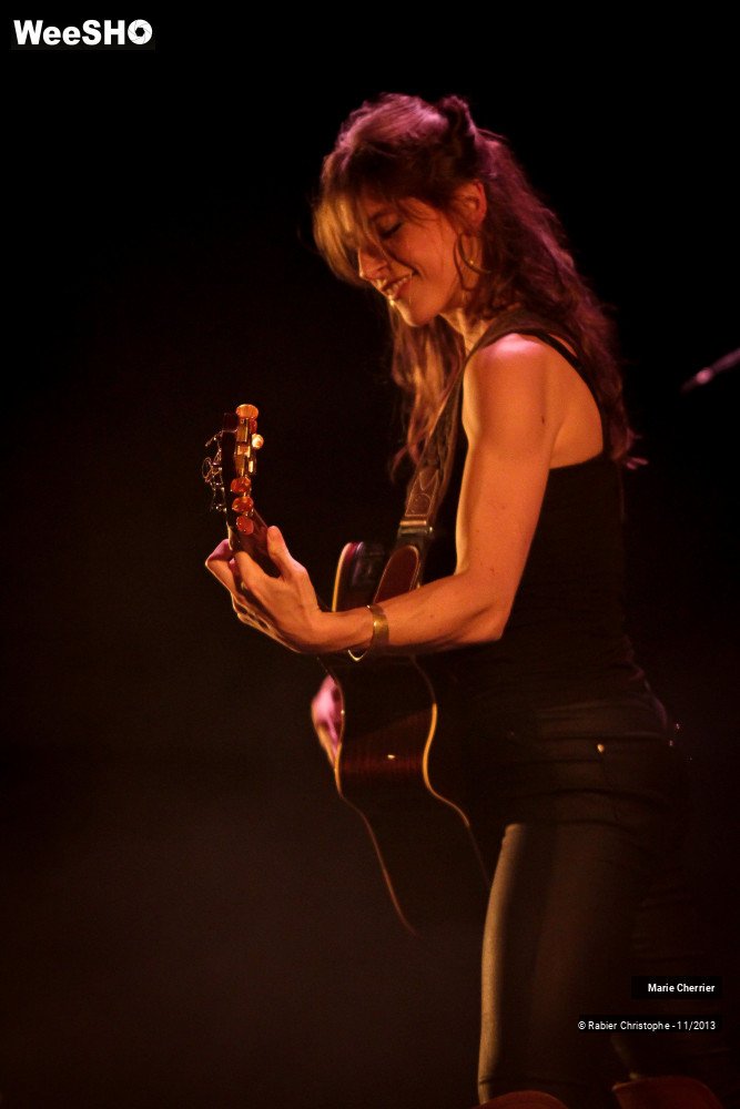 35/36 photos du spectacle Marie Cherrier
