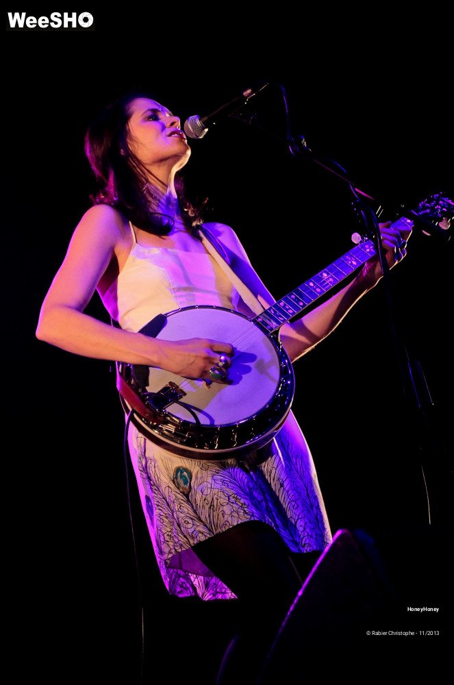 28/35 photos du spectacle HoneyHoney