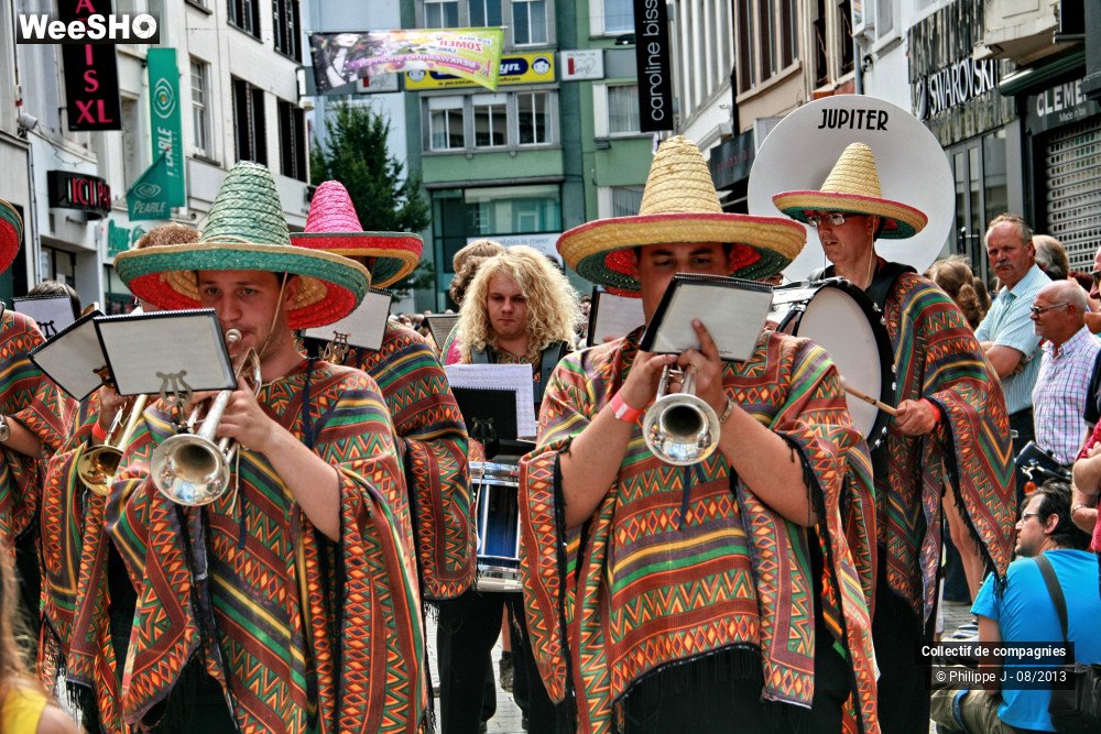 26/39 photos du spectacle Zomer Carnaval 2013